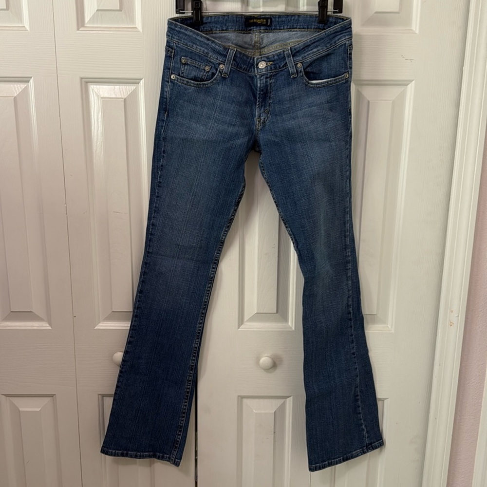 Low rise flares